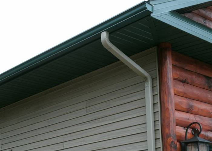 Seamless Gutters, Green/Claystone
